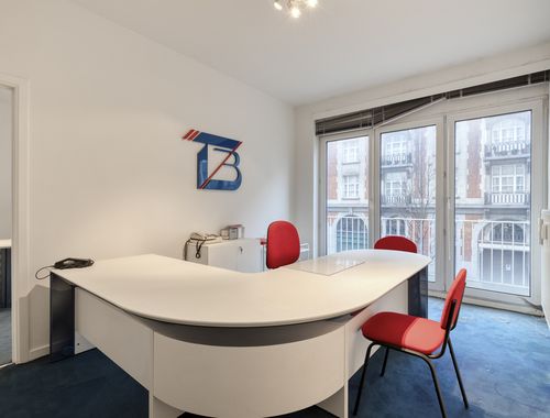                                         Bureaux à vendre à Bruxelles, € 139.000
