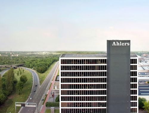                                         Bureaux à louer à Antwerpen, € 9.208

