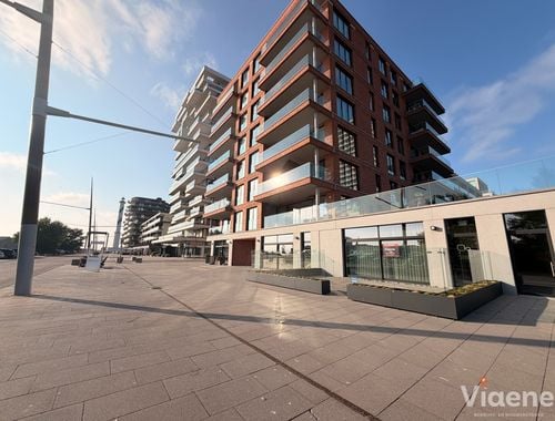                                         Handelsgelijkvloers te koop in Oostende, € 695.000
