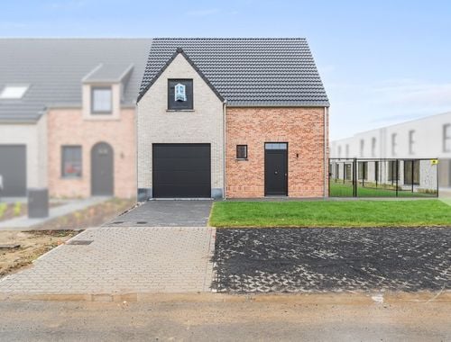                                         Woning te koop in Roeselare, € 377.170,56
