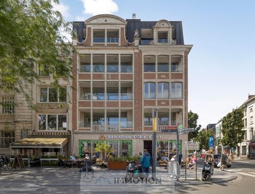                                         Appartement te huur in Kortrijk, € 1.500
