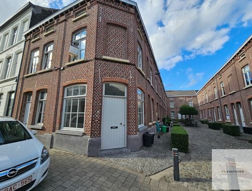                                         Woning te huur in Gent, € 975

