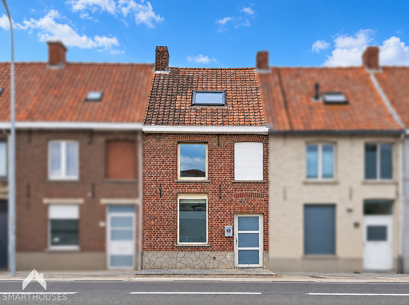Huis te koop in Meensesteenweg 214,
                    8800 Roeselare