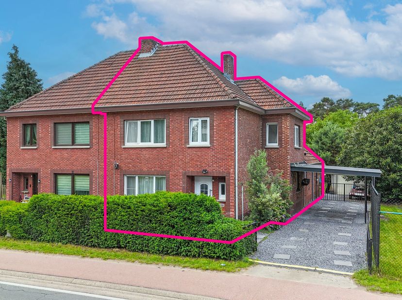 Bij ImmoFusion 7/7 “open huis”: klik op onze 3D-TOUR.<br />
Ervaar vastgoed alsof je er zelf doorloopt!<br />
Welkom in deze charmante gezinswoning, r