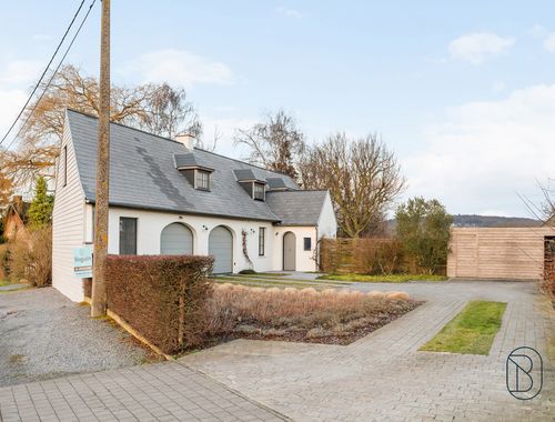                                         Woning te koop in Escanaffles, € 520.000
