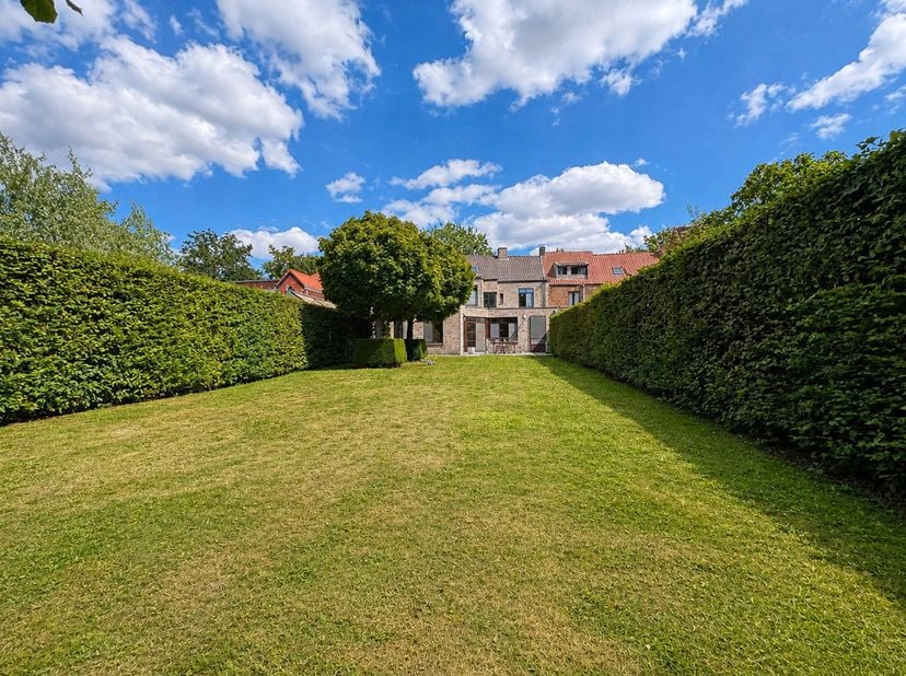 Huis te koop in Doornhut 11,
                    8310 Sint-Kruis