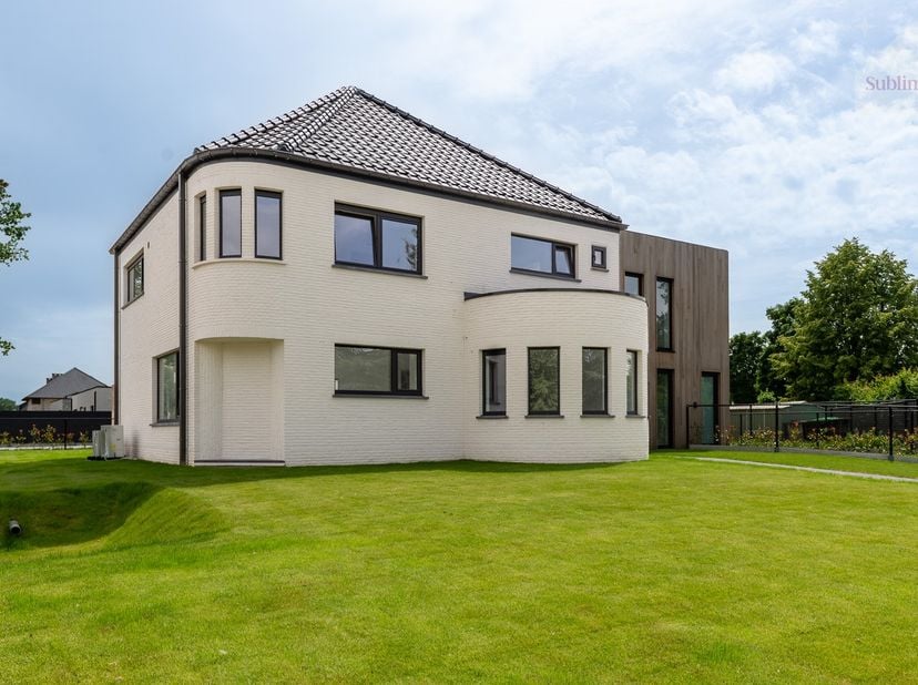 Appartement te koop in Diestse Baan 74,
                    2430 Veerle