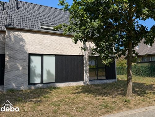                                         Woning te koop in Sint-Denijs, € 365.000
