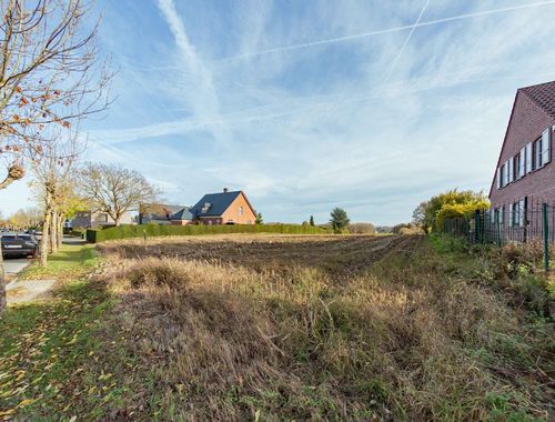                                         Terrain à bâtir à vendre à Impe, € 598.000
