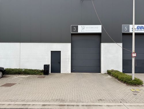                                         Bâtiment d’entreprise à louer à Zelzate, € 1.200
