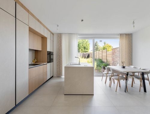                                         Maison à vendre à Gruitrode, € 419.000
