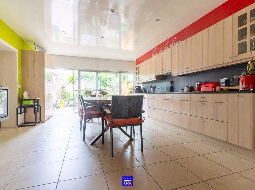 Huis te koop in ,
                    7700 Moeskroen