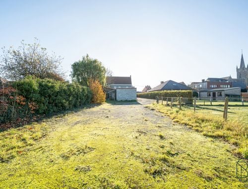                                         Bouwgrond te koop in Kerkhove, € 270.000
