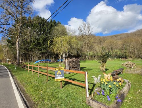                                         Bouwgrond te koop in Mormont, € 75.000
