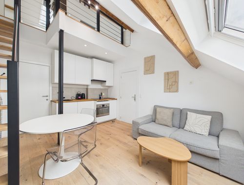                                         Duplex te huur in Elsene, € 1.395
