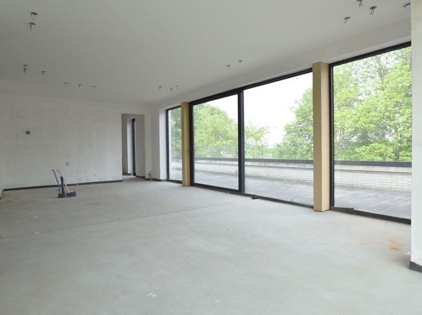 Welkom in Residentie Infinity. Deze prachtige nieuwbouwrealisatie is een begrip voor kwaliteit en design&amp;nbsp;in een oase van groen en rust te Ieper.<