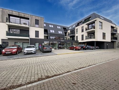                                         Garage à vendre à Maldegem, € 20.500
