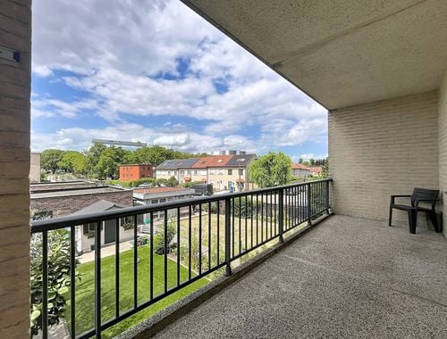                                         Appartement te huur in Hoboken, € 995
