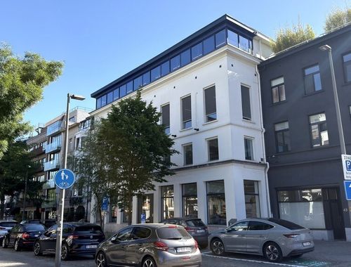                                         Kantoor te huur in Antwerpen, € 3.217,50
