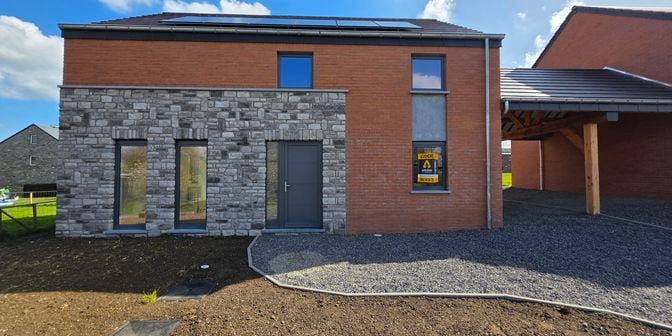 Huis te koop in Hautes Voies, 6940 Grandhan