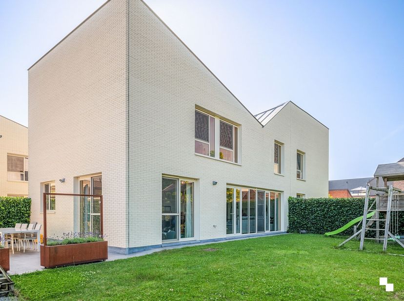 Huis te koop
                    in 9820 Merelbeke