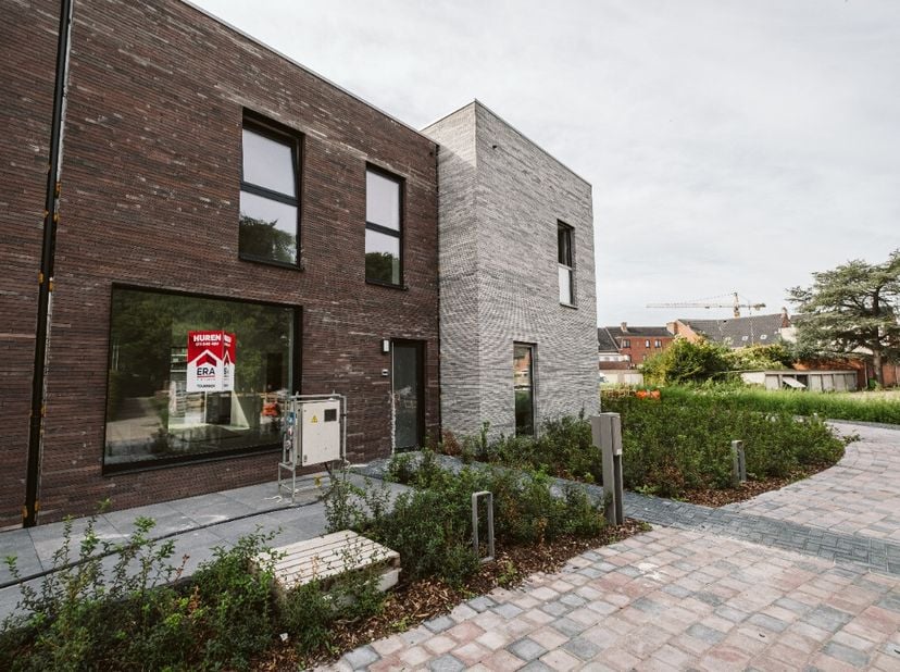 BEN-woning te centrum Pelt met 3 slaapkamers:NieuwbouwwoningE-peil: 18WarmtepompZonnepanelenAirconditioningMogelijkheid laadpaal voor autoTerrasOnderg