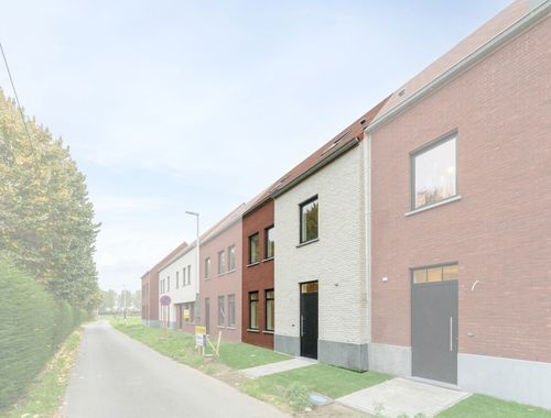                                         Maison à vendre à Menen, € 379.544,88
