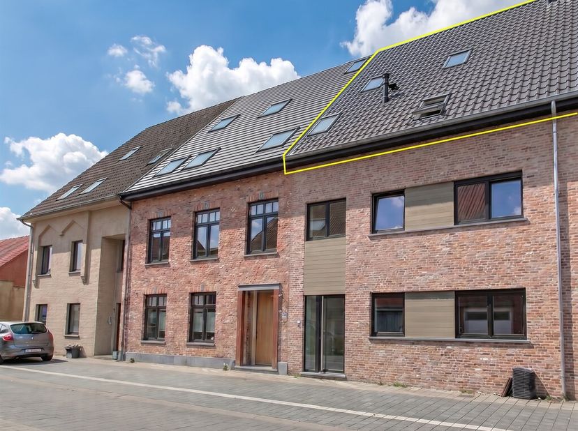 WORDT DIT PRACHTIG APPARTEMENT JE THUIS OF NIEUWE VASTGOEDBELEGGING ?<br />
LIGGING: Toplocatie, nabij de gezellige dorpskern van De Klinge. Op wandel