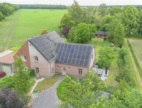                                         Villa-landhuis te koop in Merksplas, € 739.900
