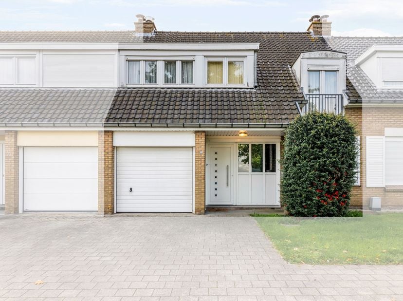 Maison à vendre à Stokveldelaan 25,
                    8200 Sint-Michiels