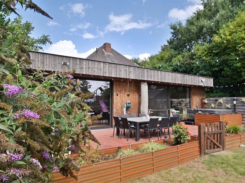 Huis te koop in Mussenstraat 1,
                    2235 Hulshout