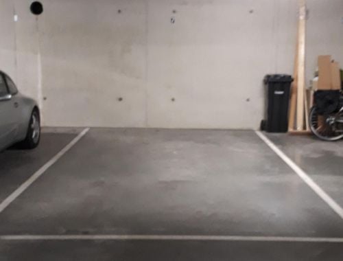                                         Place de stationnement à louer à Bonheiden, € 65

