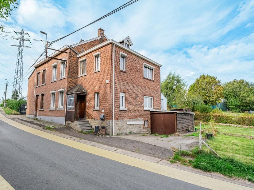 Maison à vendre à Rue du Petit-Fraineux 6,
                    4550 Saint-Séverin