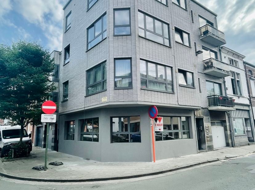 Appartement à louer
                    à 9300 Aalst