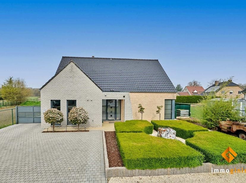 Maison à vendre
                    à 3940 Hechtel