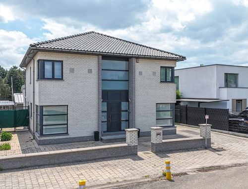                                         Woning te koop in Heusden, € 549.000
