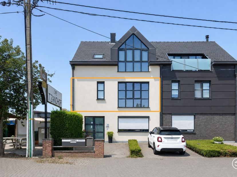 Appartement te koop in Barelstraat 136 bus 1,
                    2880 Bornem