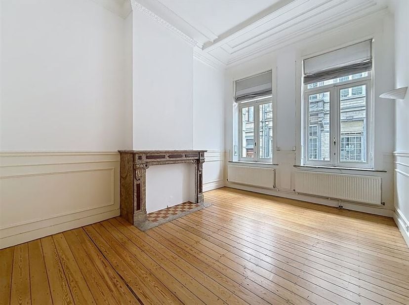 Appartement à louer
                    à 1210 Saint-Josse-ten-Noode
