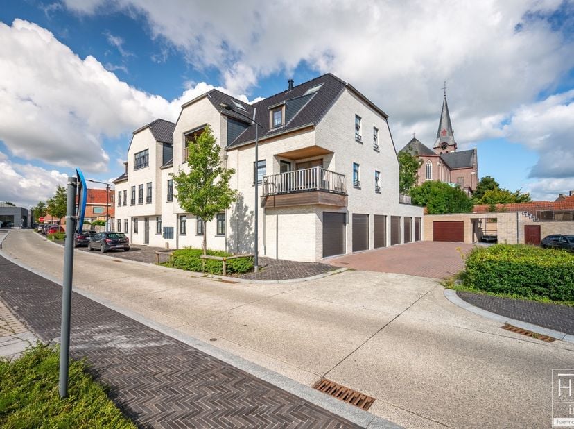 Appartement te huur in Kerkhofweg 3 bus 1003,
                    9770 Kruishoutem
