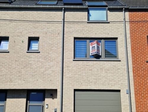                                         Maison à louer à Haine-Saint-Pierre, € 1.300

