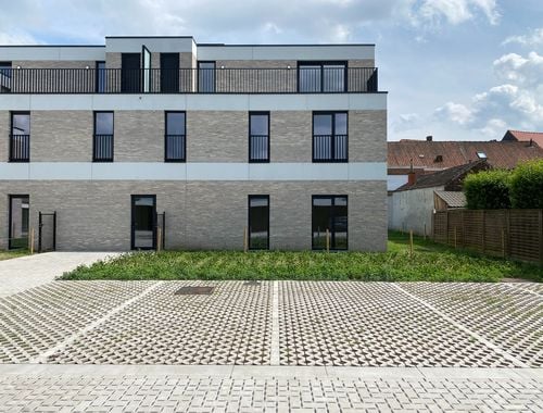                                         Appartement à louer à Wielsbeke, € 950
