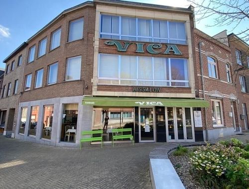                                         Commercieel Gebouw te huur in Sint-Truiden, € 775
