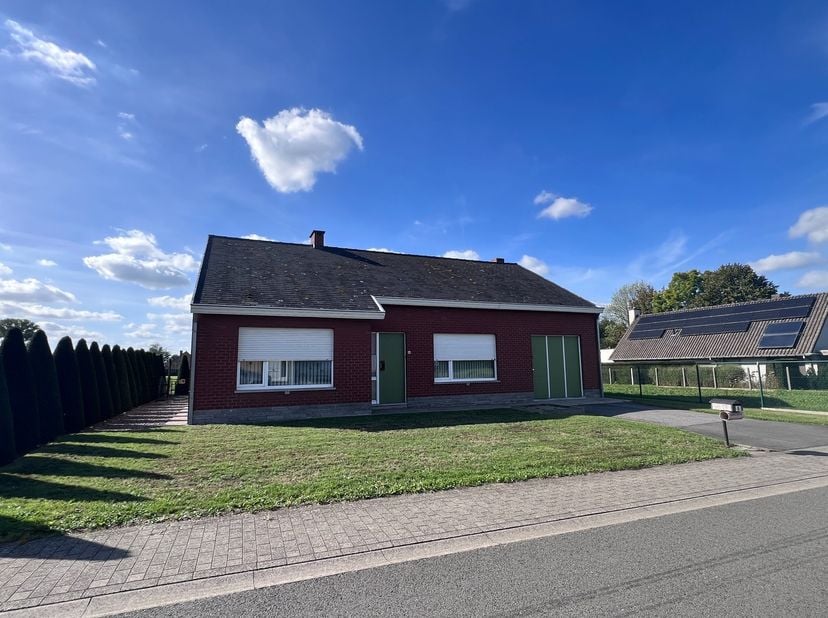Maison à vendre à Yzerbergstraat 8,
                    8750 Zwevezele