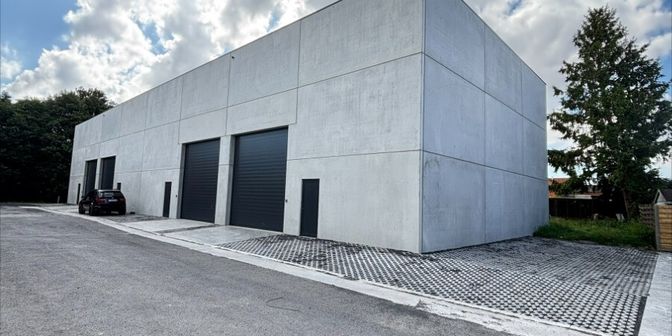 Bedrijfsvastgoed te koop in Roeselarestraat 78-80x, 8880 Rollegem-Kapelle