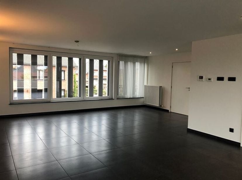 Appartement à louer
                    à 3680 Neeroeteren