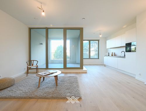                                         Appartement à louer à Deinze, € 775
