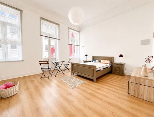                                         Appartement à louer à Etterbeek, € 1.320
