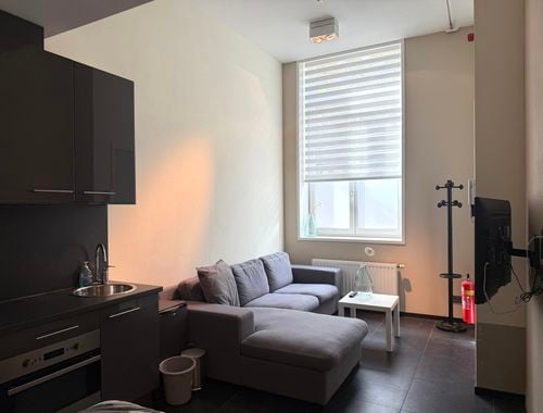                                        Studio te huur in Antwerpen, € 600
