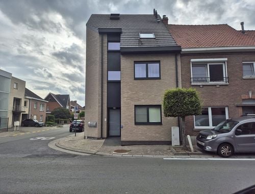                                         Appartement te huur in Wetteren, € 795
