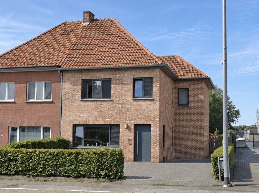 Huis te koop in G. Gezellelaan 184,
                    3550 Heusden